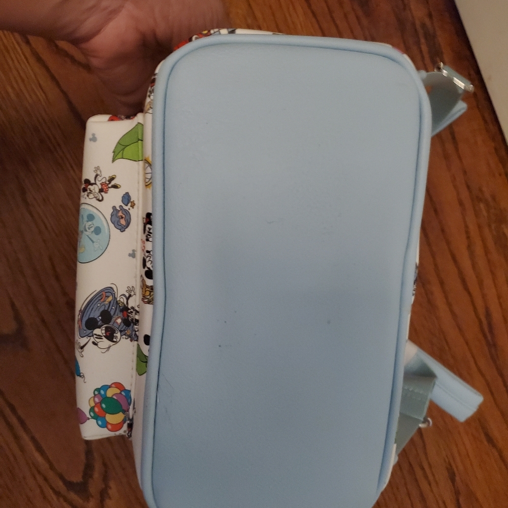 NWT Disney Loungefly Mickey & Minnie Backpack - Picture 8 of 9